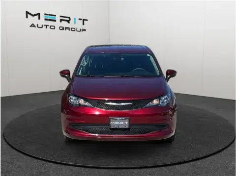 Chrysler Voyager Lx Van 4D - Thumbnail 4