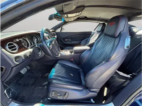 Bentley Continental Gt Coupe 2D - Thumbnail 3