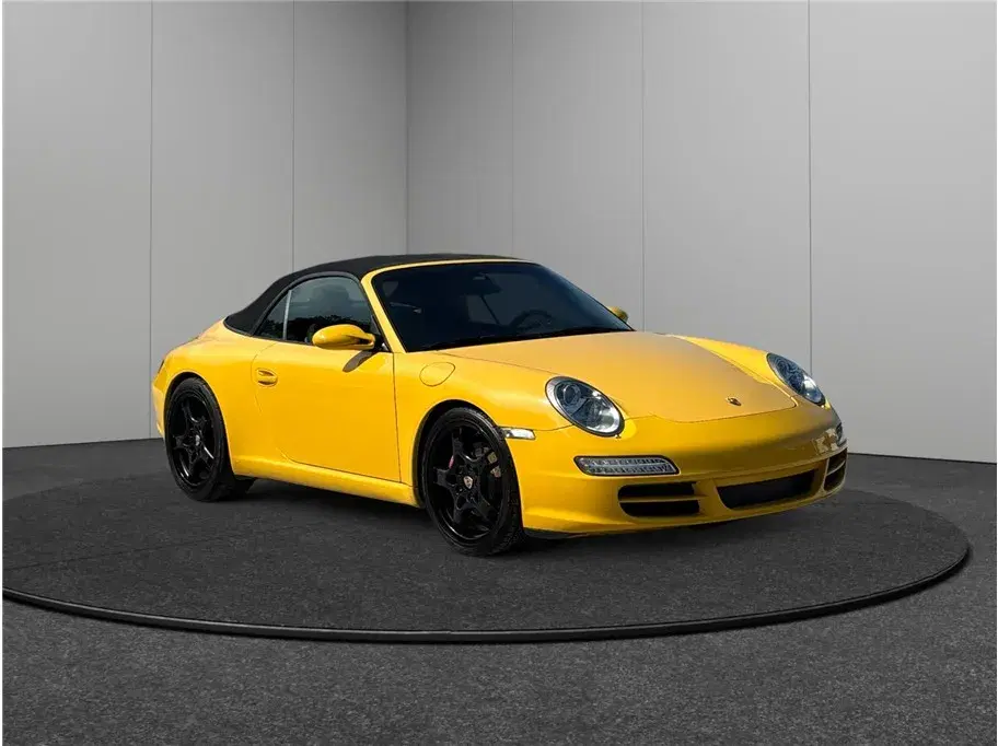 Porsche 911 Carrera S Cabriolet 2D - Thumbnail 2