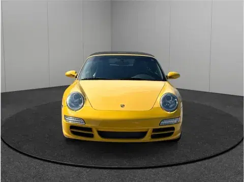 Porsche 911 Carrera S Cabriolet 2D - Thumbnail 4