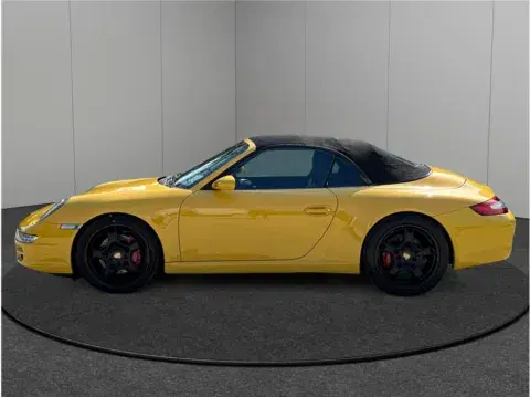Porsche 911 Carrera S Cabriolet 2D - Thumbnail 6