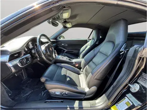 Porsche 911 Carrera S Cabriolet 2D - Thumbnail 3