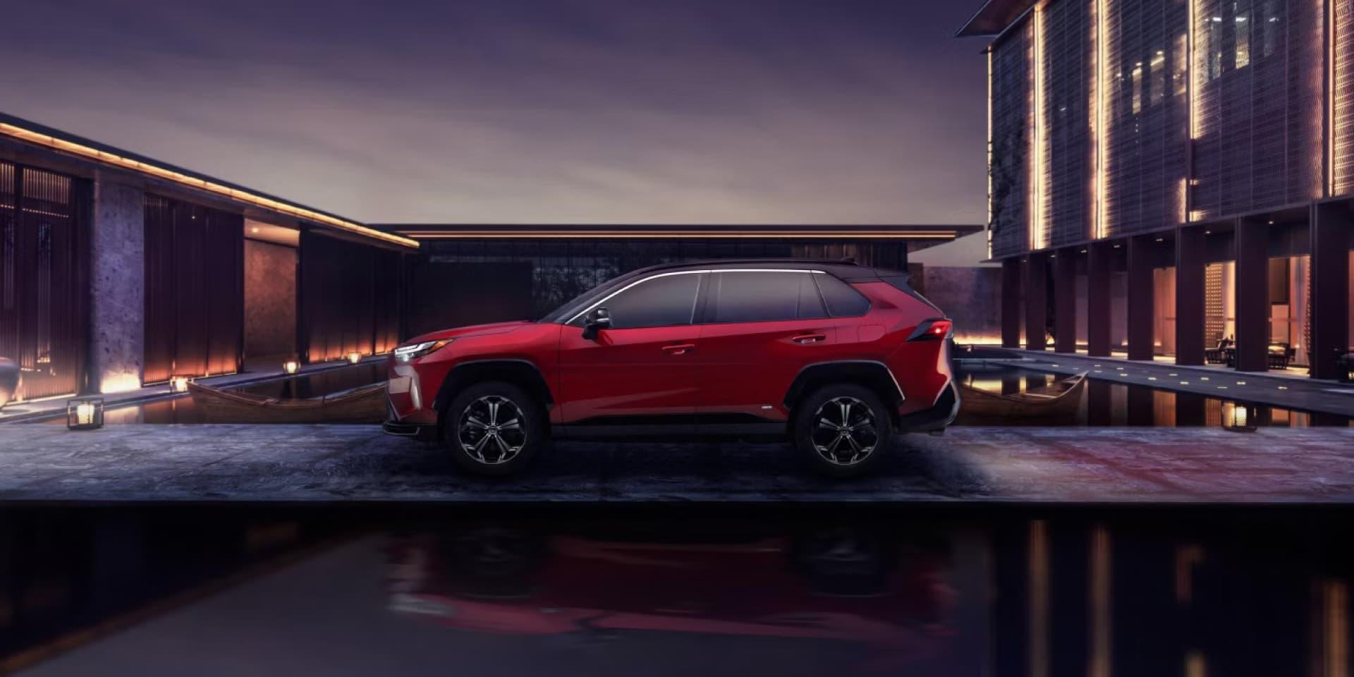 Toyota Rav4 Plug-In Hybrid | Treasure Coast Toyota Of Stuart - Thumbnail 4