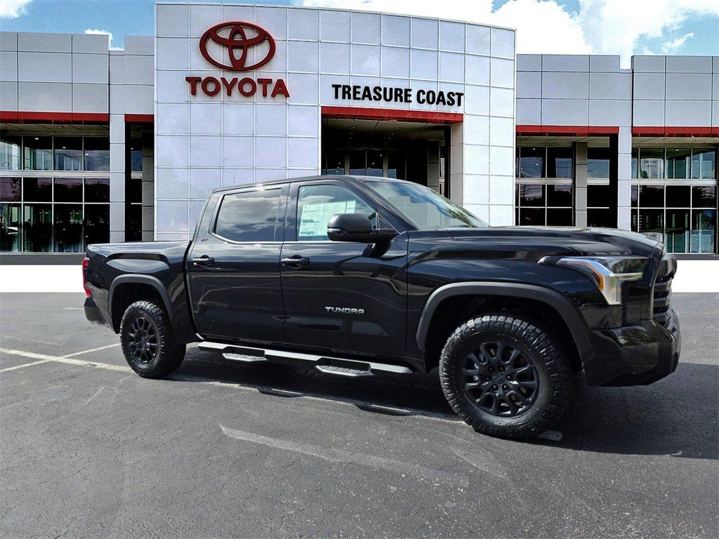 Toyota Tundra Sr5 Crewmax 4-Wheel Drive - View 1