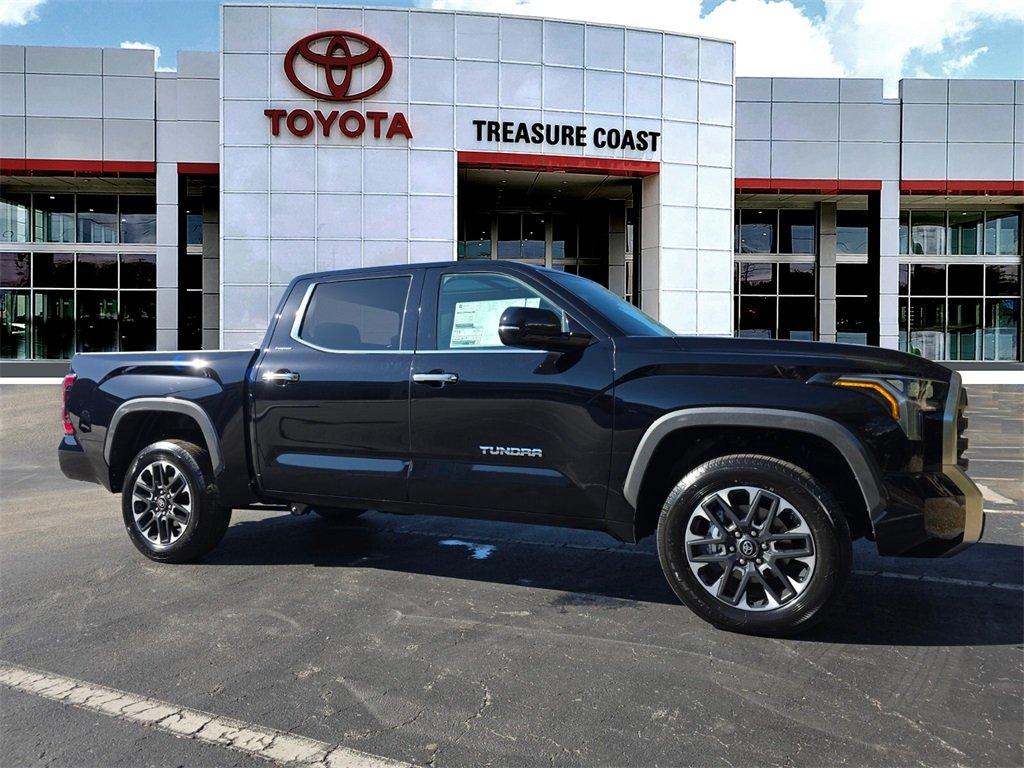 Toyota Tundra Limited Crewmax 4-Wheel Drive - View 1