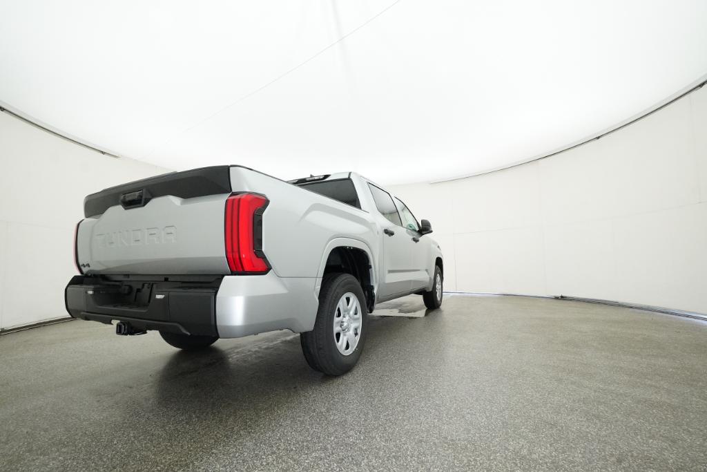 Toyota Tundra Sr Crewmax 4-Wheel Drive - Thumbnail 14