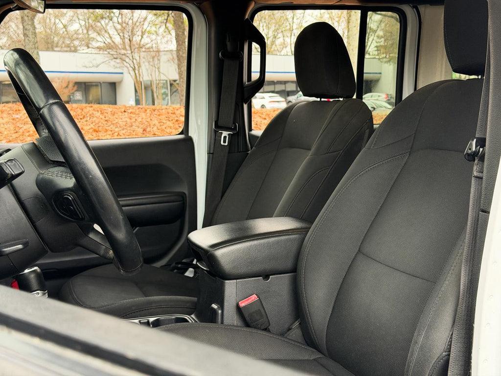 Jeep Wrangler Unlimited 4X4 - Thumbnail 16