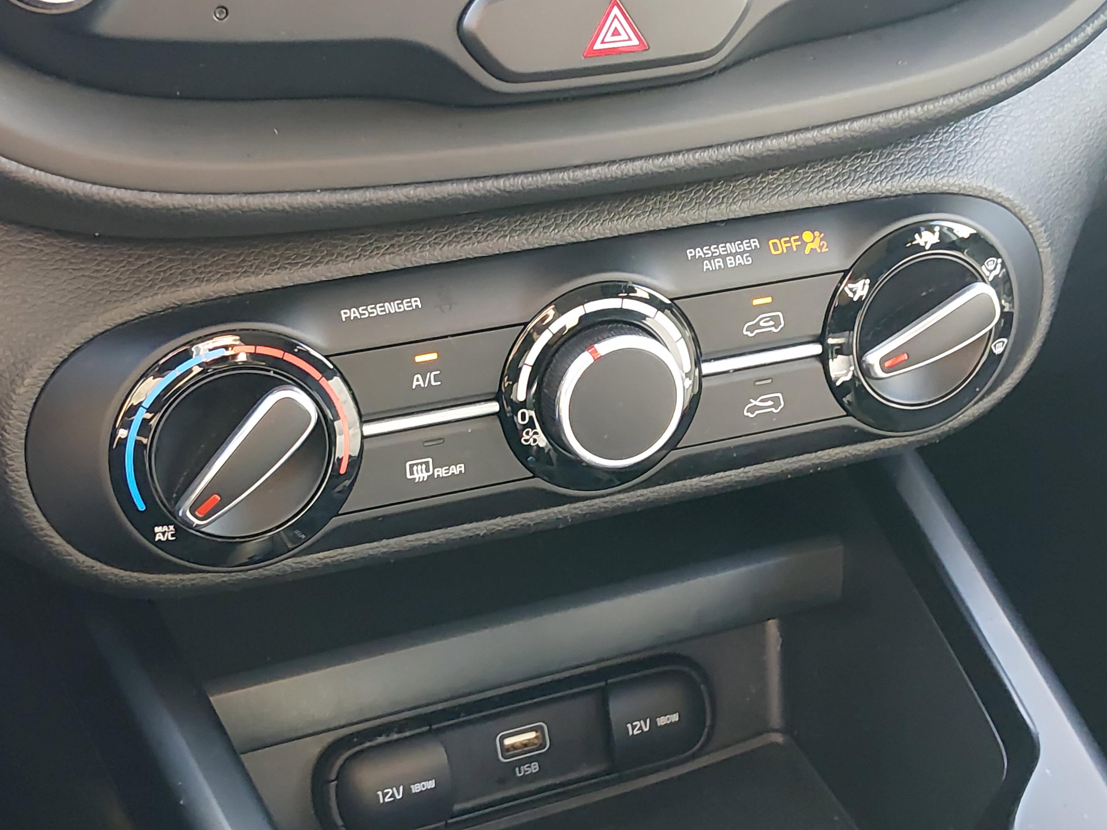 Kia Soul Lx Ivt - Thumbnail 18