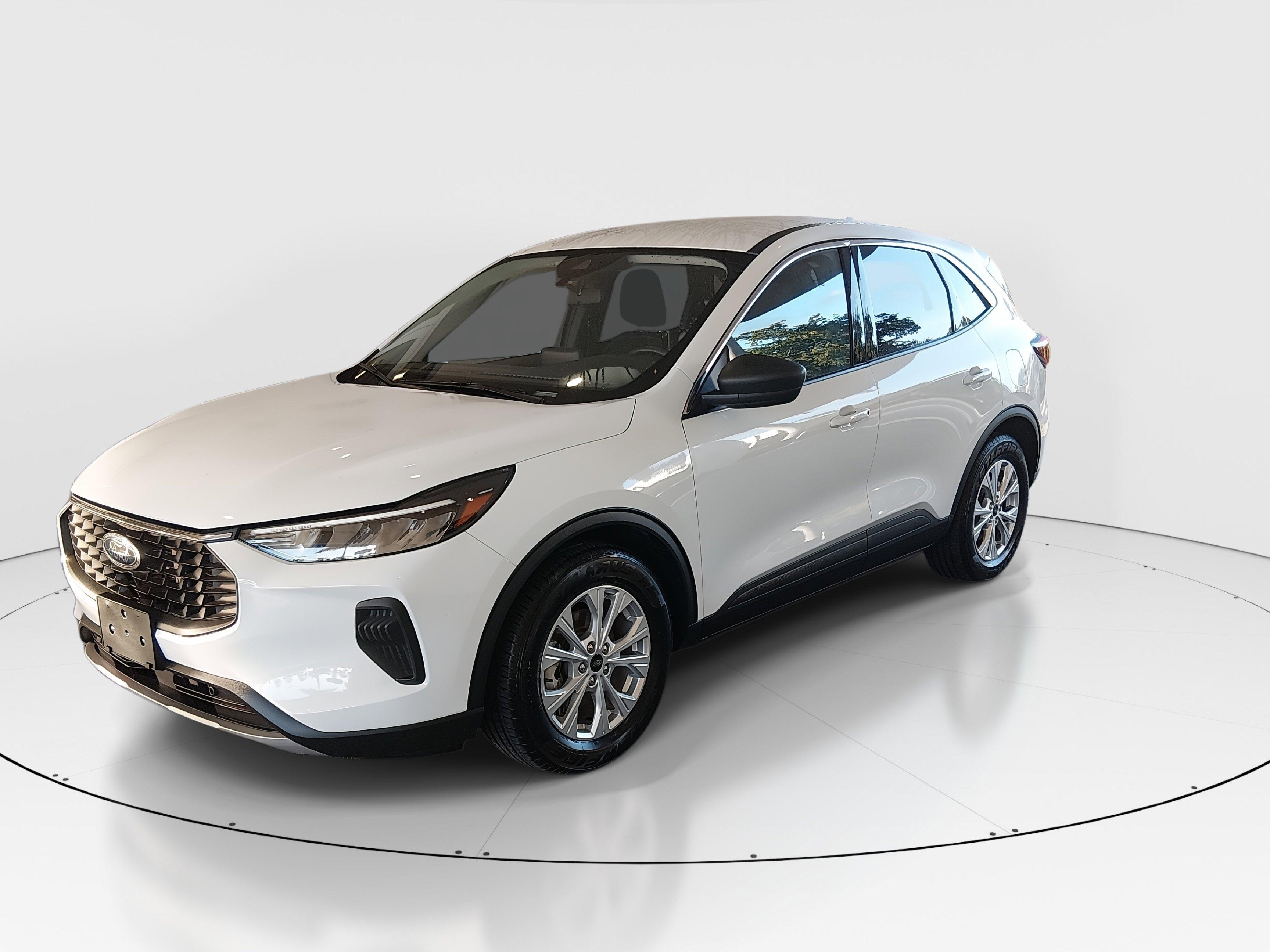 Ford Escape Active Fwd - Thumbnail 3