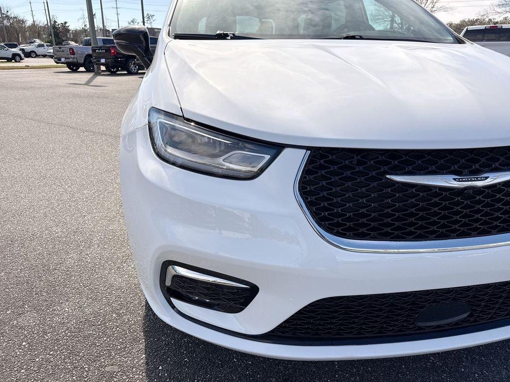 Chrysler Pacifica Touring L - Thumbnail 10