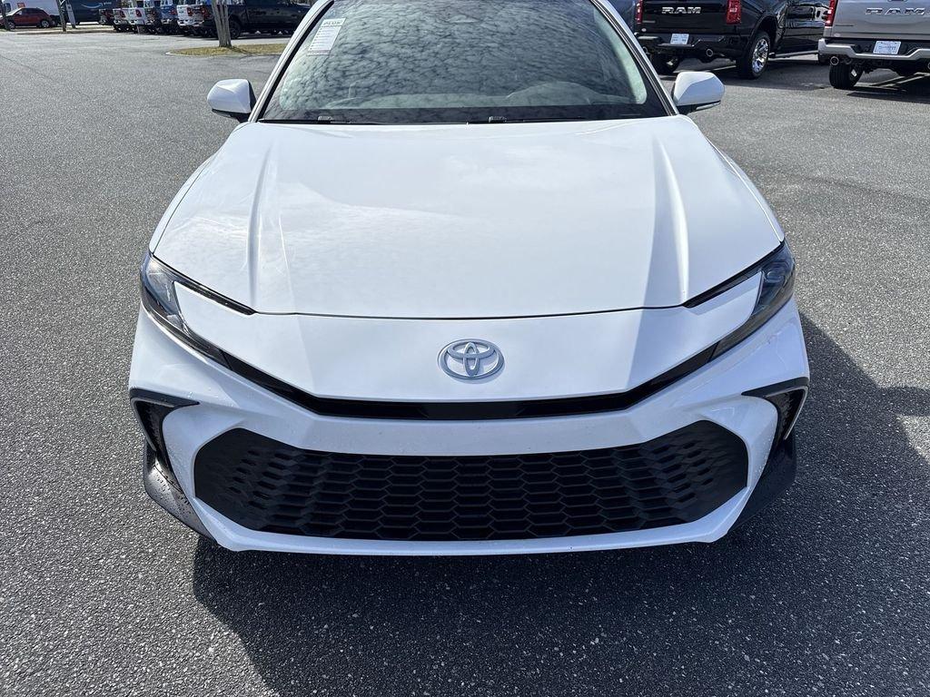 Toyota Camry Se - Thumbnail 6