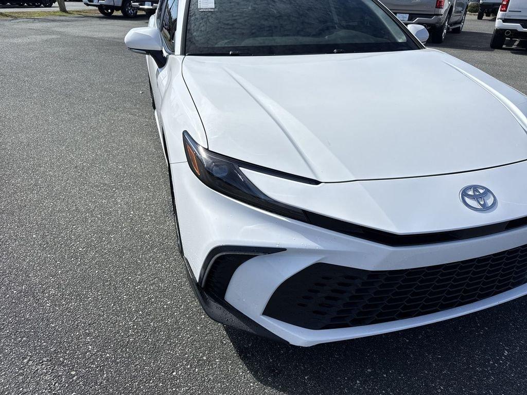 Toyota Camry Se - Thumbnail 7