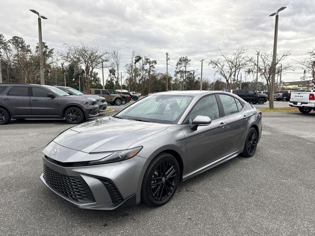 Toyota Camry Se - Thumbnail 8