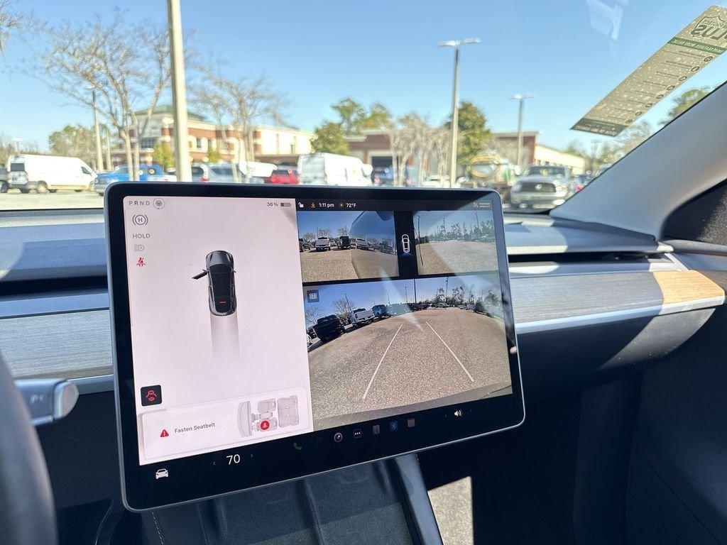 Tesla Model Y Long Range - Thumbnail 20