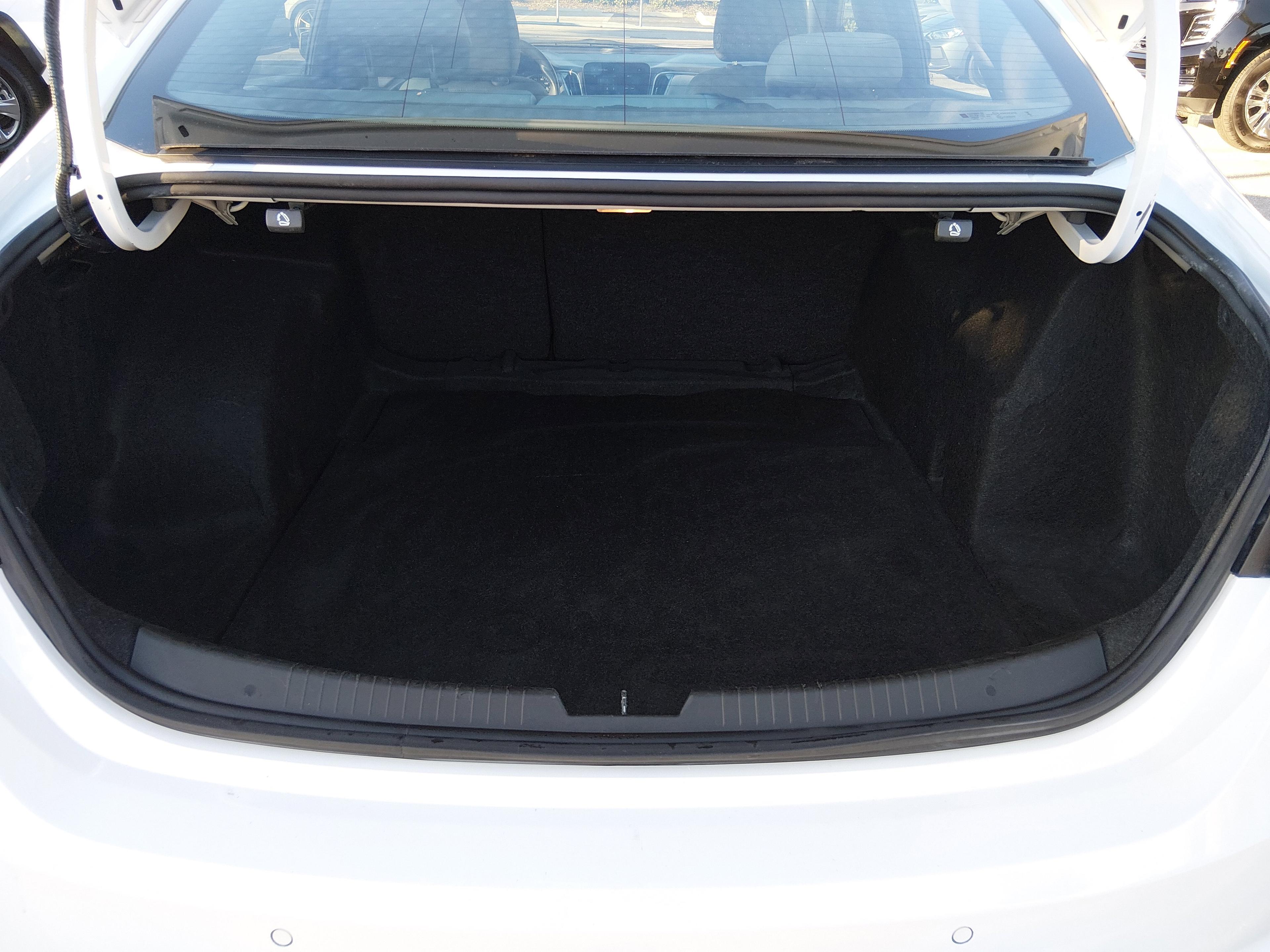 Chevrolet Malibu 4Dr Sdn 1Lt - Thumbnail 11