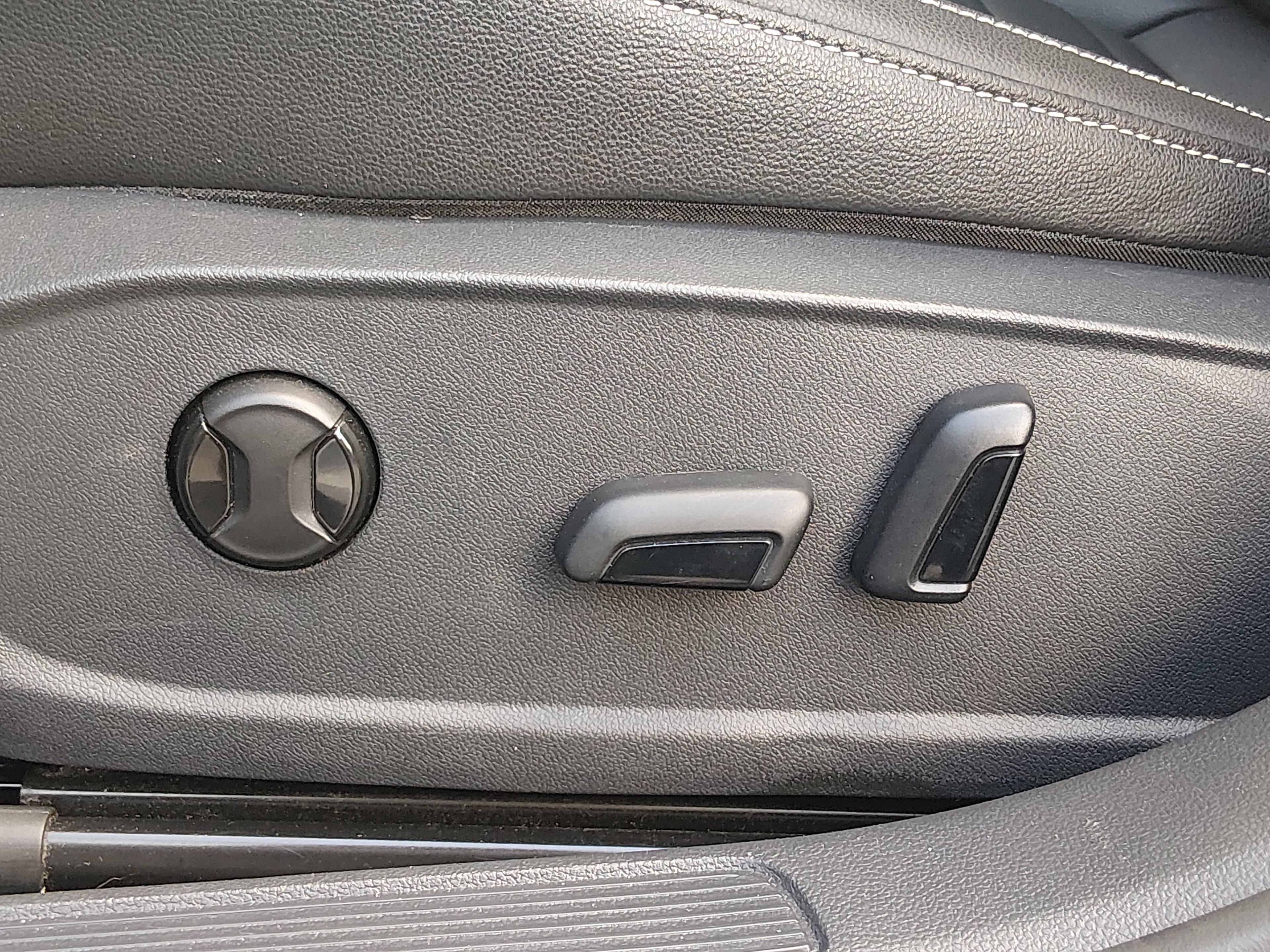 Volkswagen Jetta Se Auto - Thumbnail 19