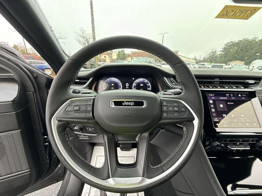 Jeep Grand Cherokee Altitude 4X4 - Thumbnail 14