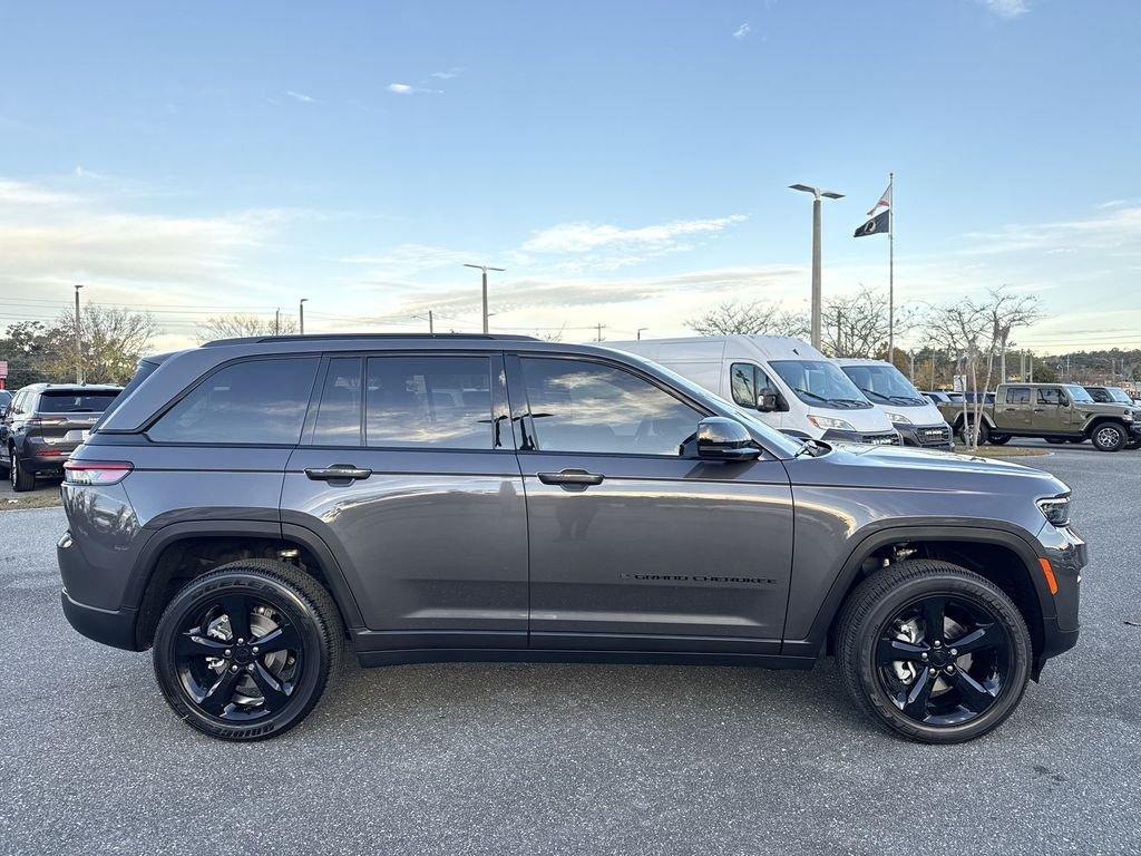 Jeep Grand Cherokee Altitude X 4X4 - Thumbnail 3