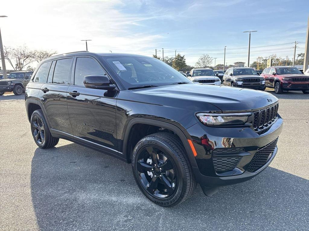 Jeep Grand Cherokee Altitude X 4X4 - Thumbnail 2