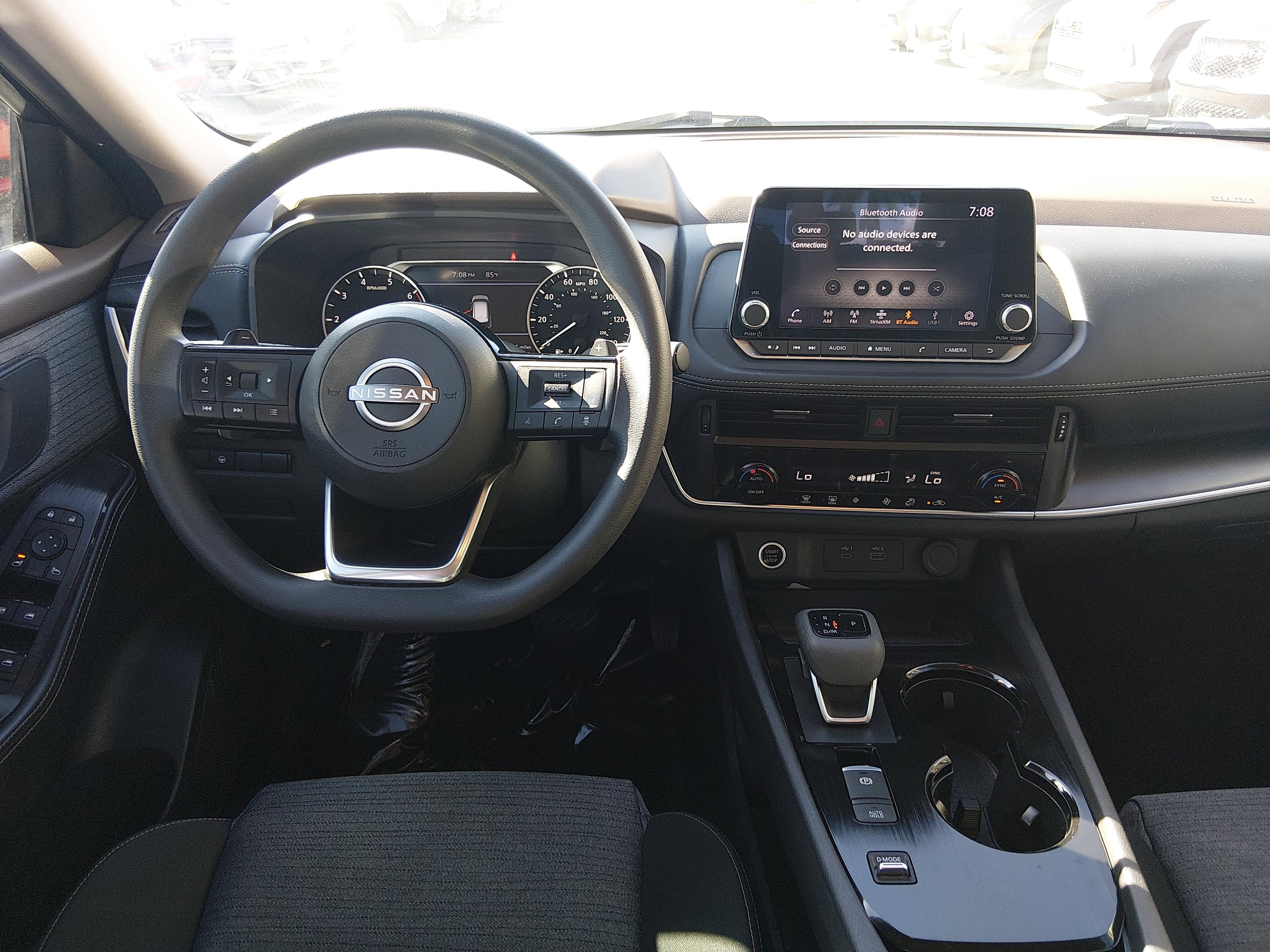 Nissan Rogue - Thumbnail 12