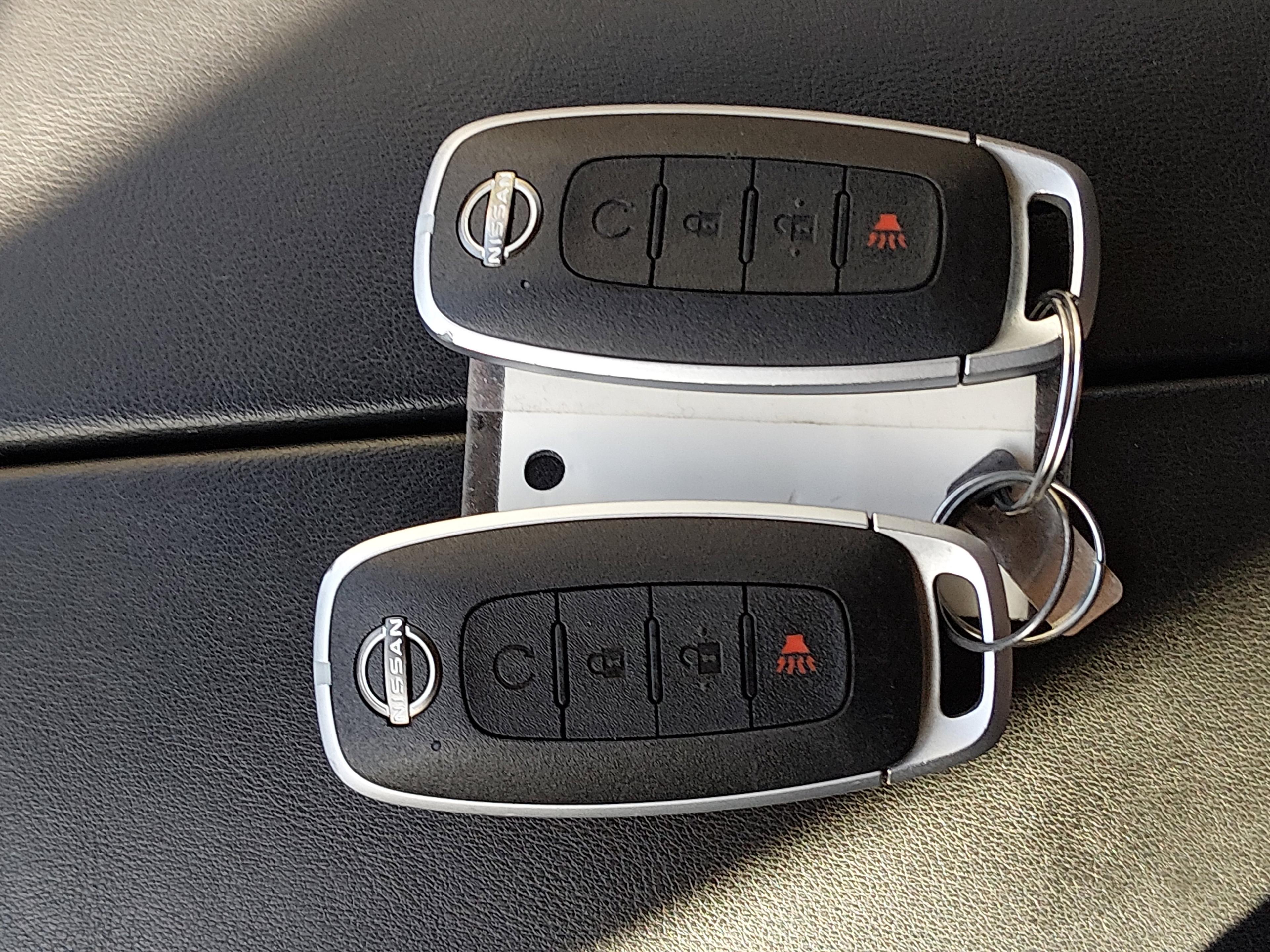 Nissan Rogue - Thumbnail 15