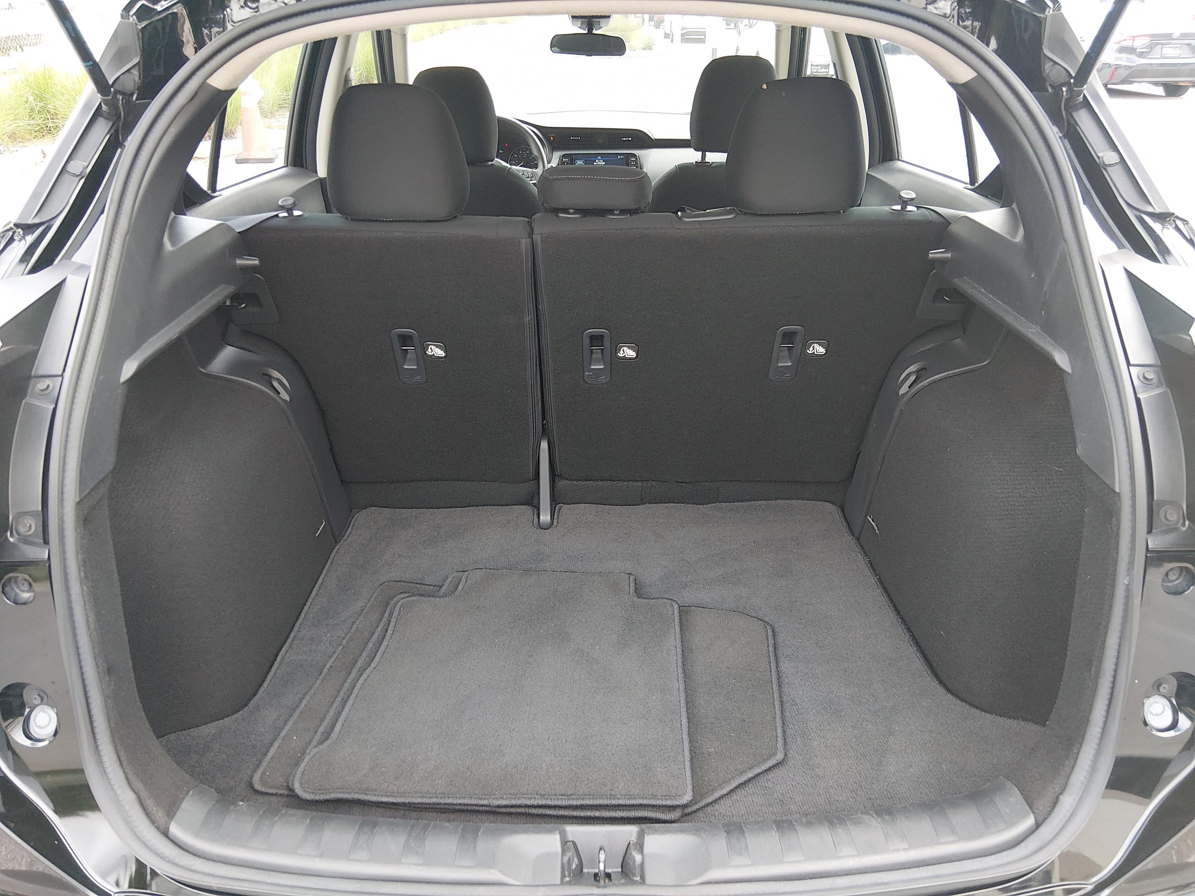 Nissan Kicks Sv Fwd - Thumbnail 11