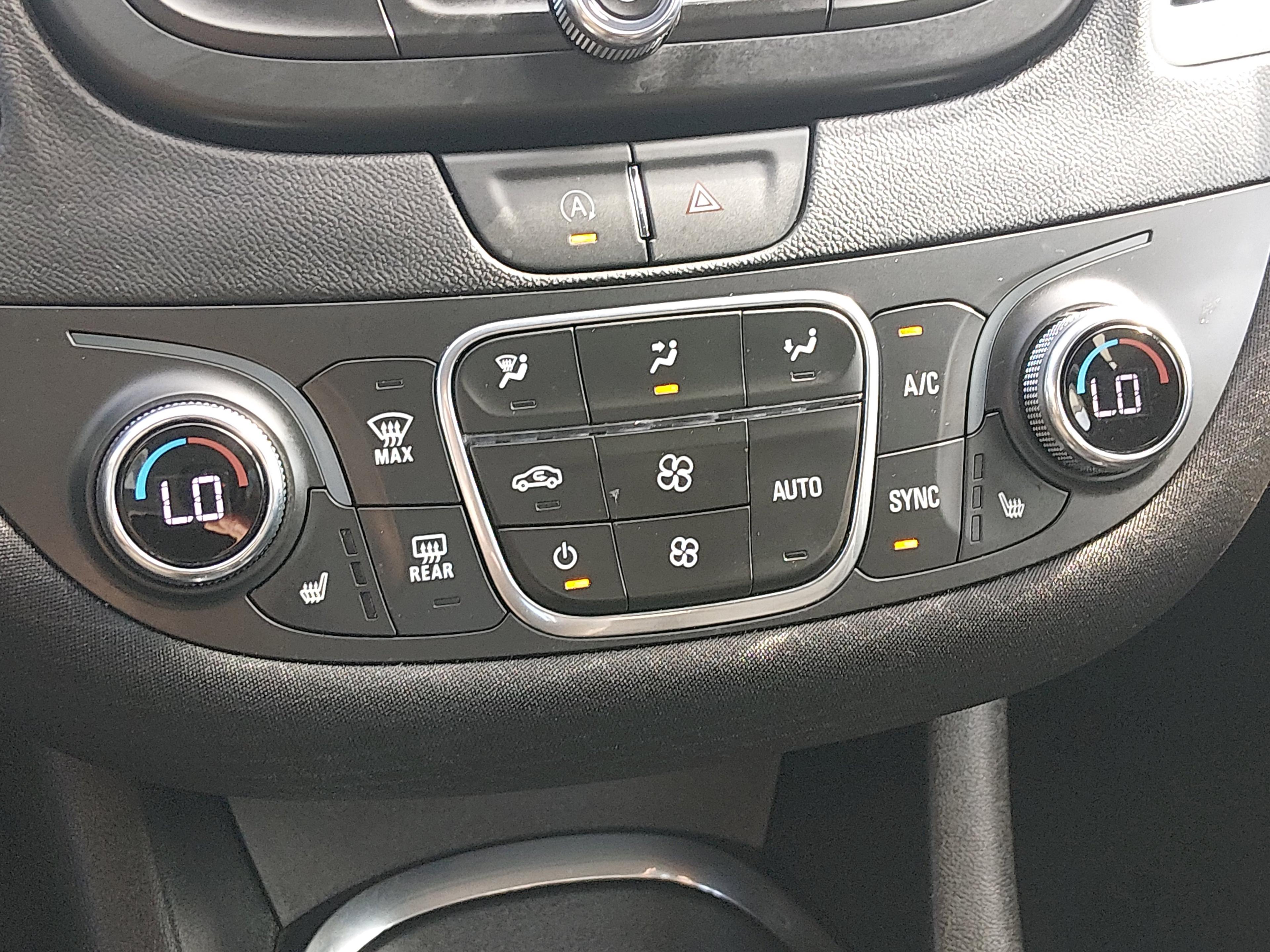 Chevrolet Malibu 4Dr Sdn 1Lt - Thumbnail 18