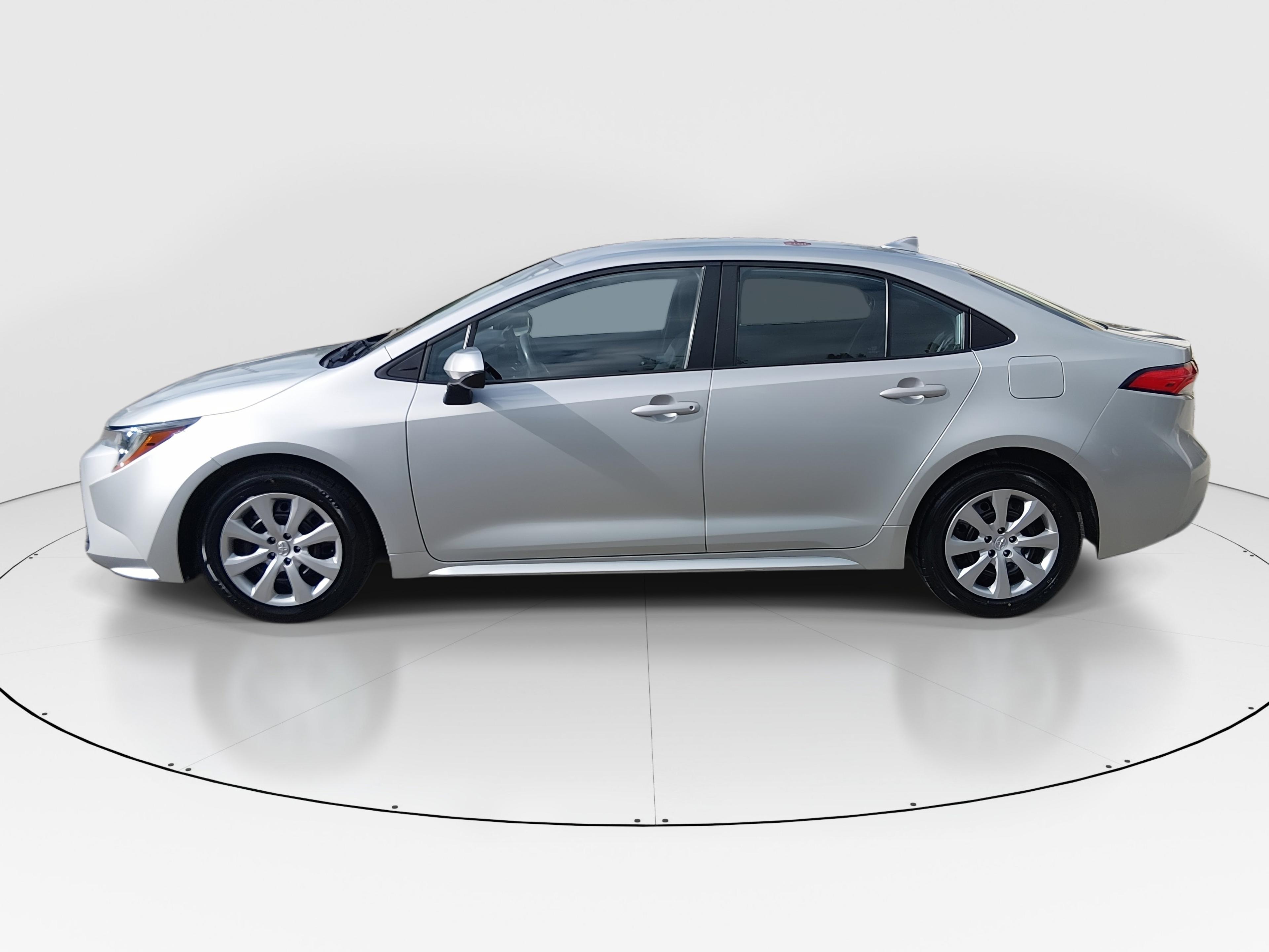 Toyota Corolla Le Cvt - Thumbnail 4