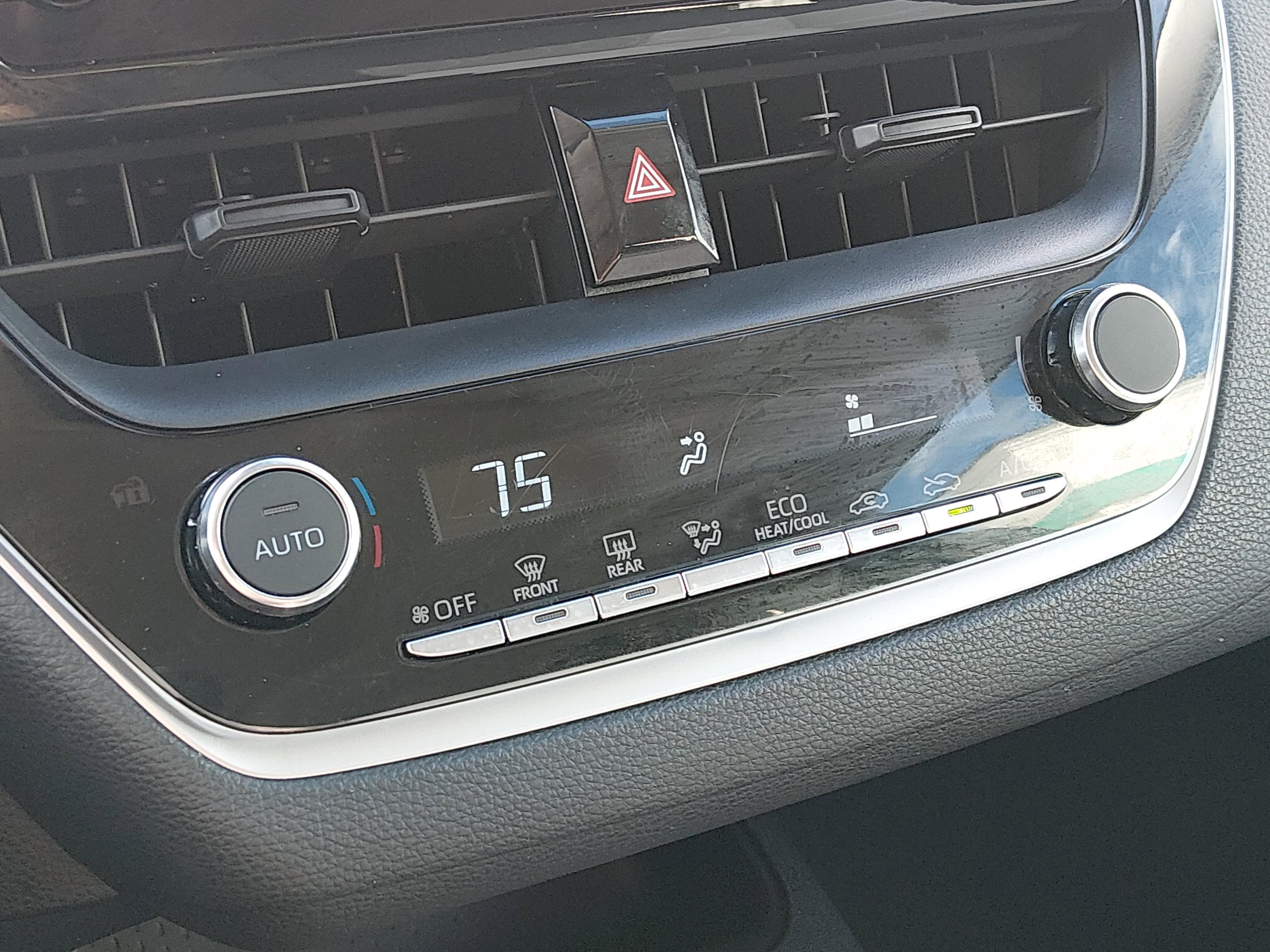 Toyota Corolla Le Cvt - Thumbnail 18