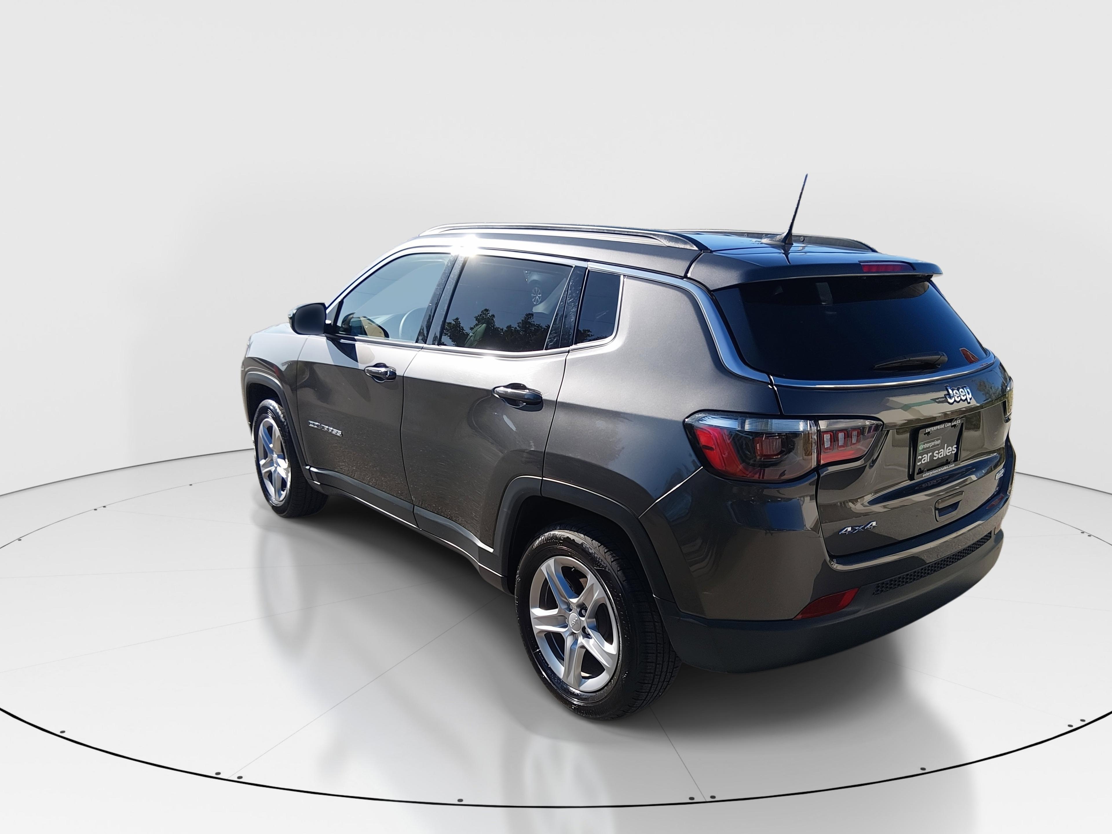 Jeep Compass Latitude 4X4 - Thumbnail 5