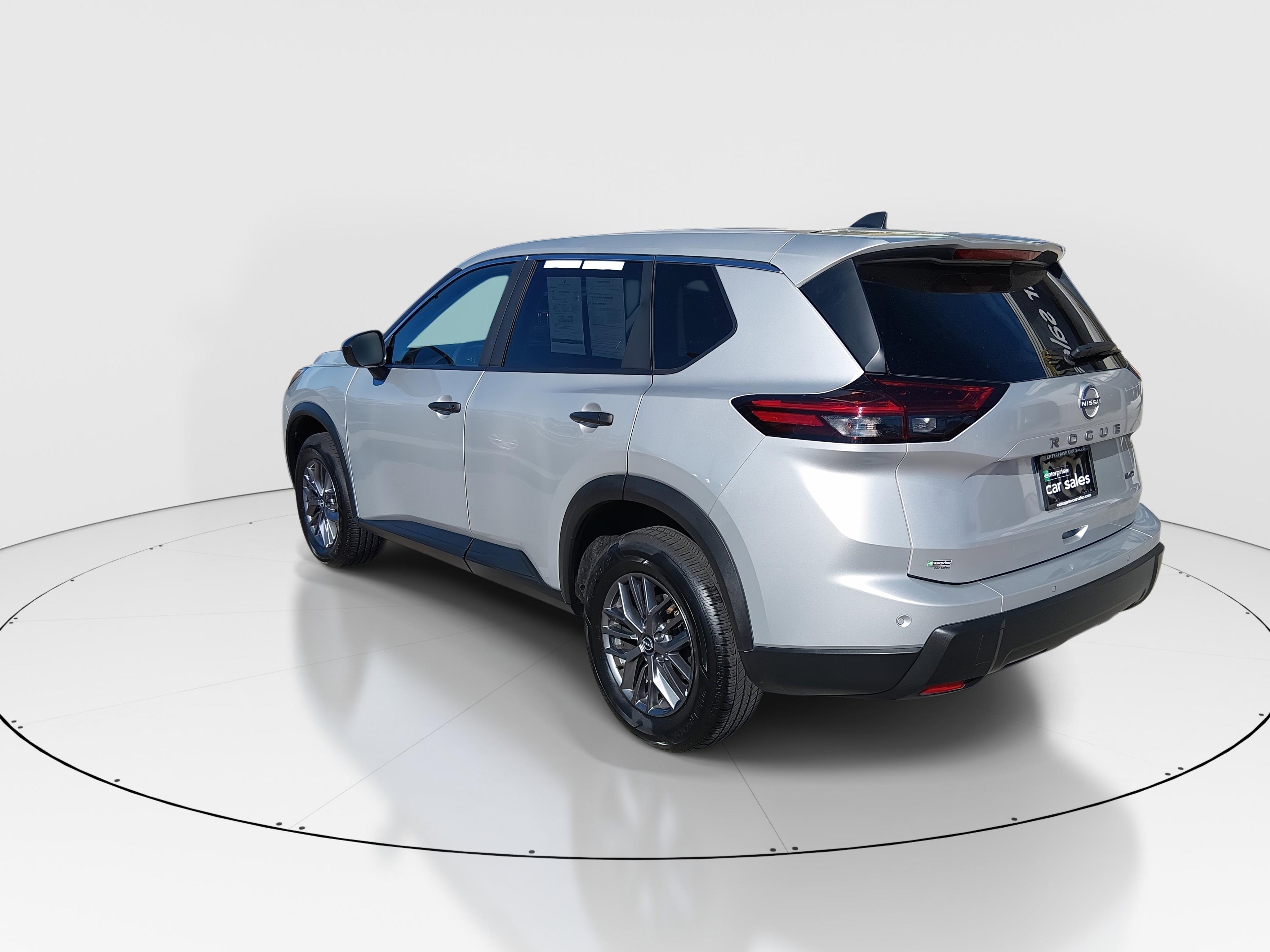 Nissan Rogue Awd S - Thumbnail 5