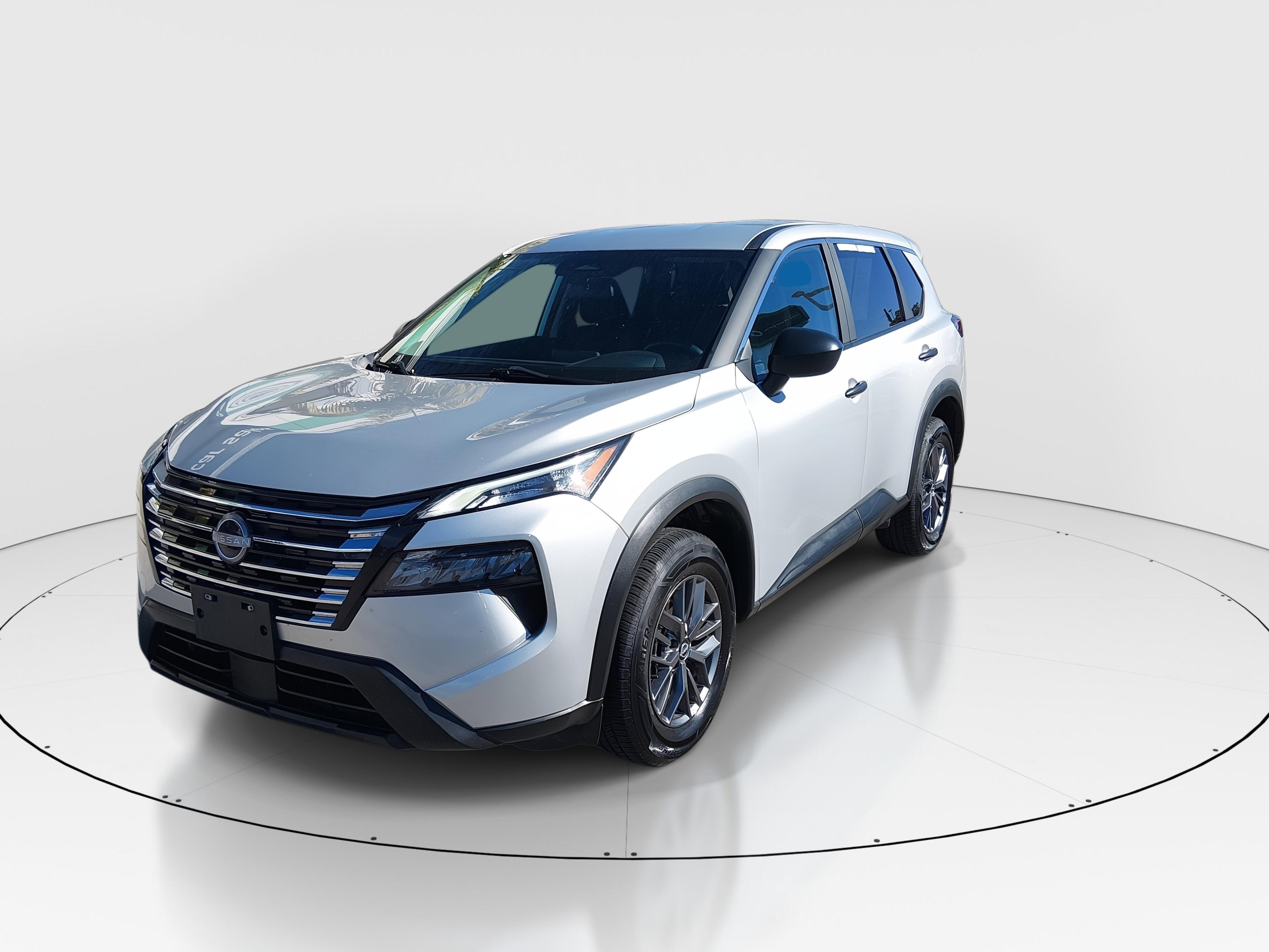 Nissan Rogue Awd S - Thumbnail 3