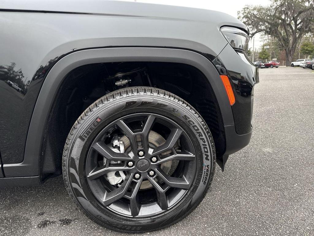 Jeep Grand Cherokee Limited 4X4 - Thumbnail 11