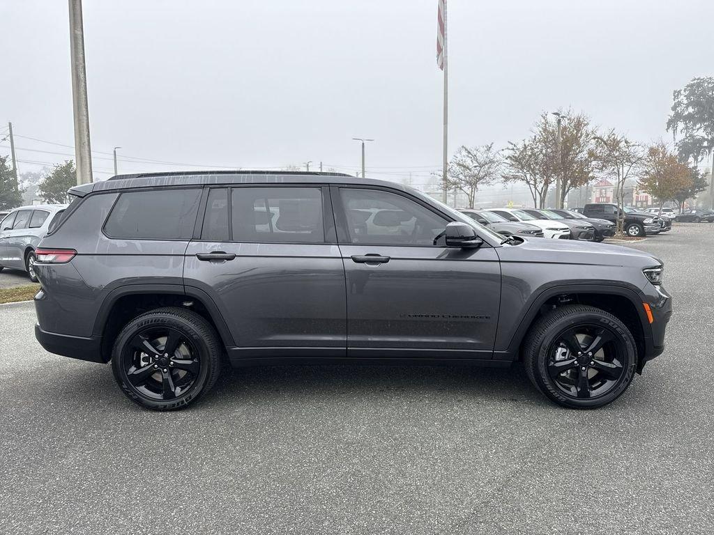 Jeep Grand Cherokee L Altitude X 4X4 - Thumbnail 3