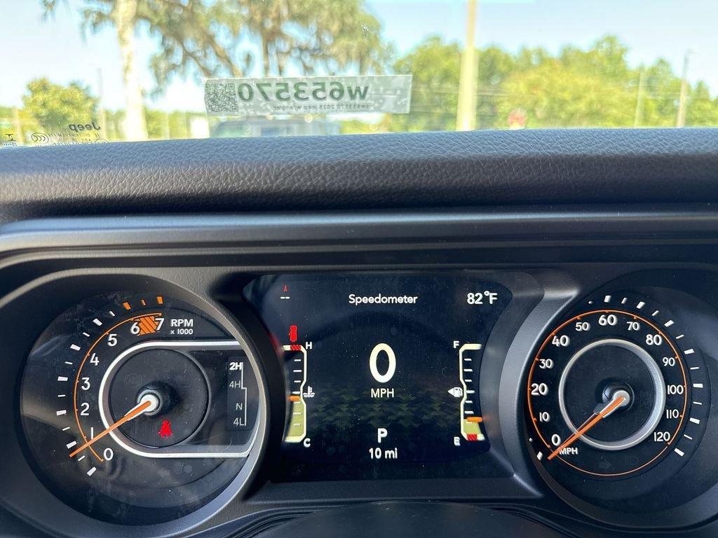 Jeep Wrangler 4-Door Sport S - Thumbnail 18