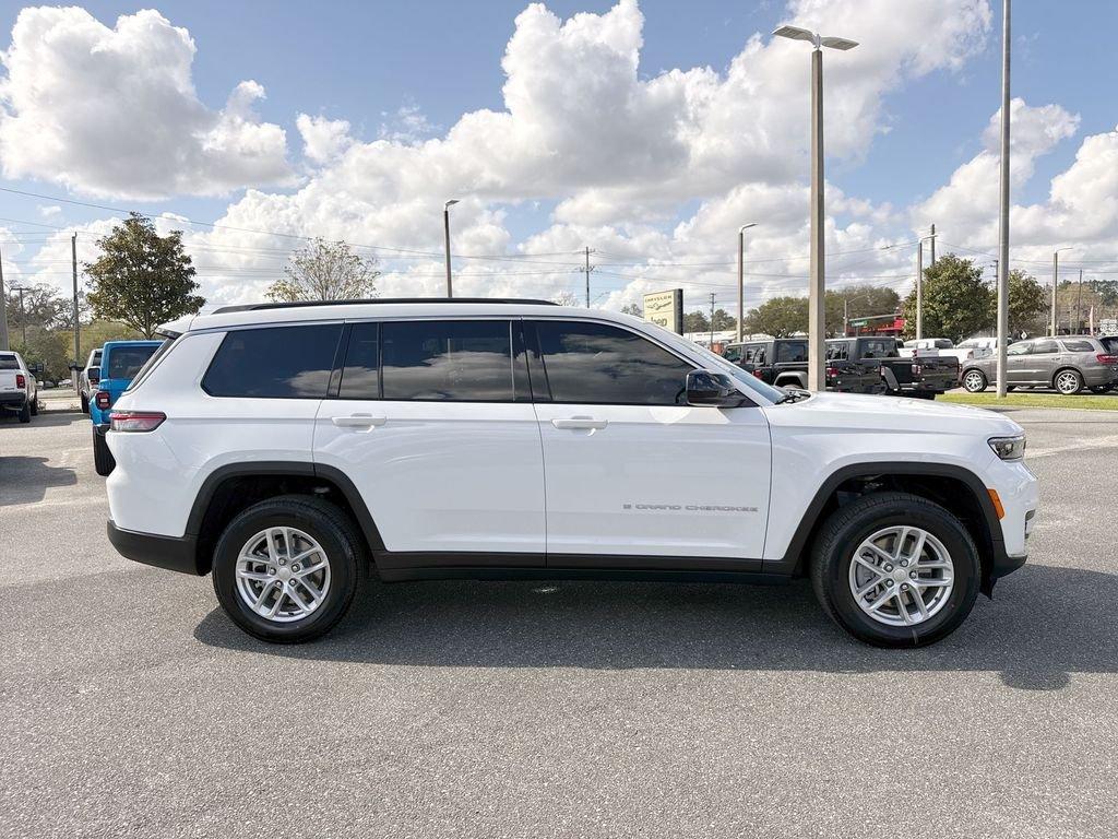 Jeep Grand Cherokee L Laredo X 4X4 - Thumbnail 3