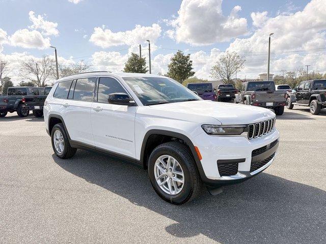 Jeep Grand Cherokee L Laredo X 4X4 - View 1