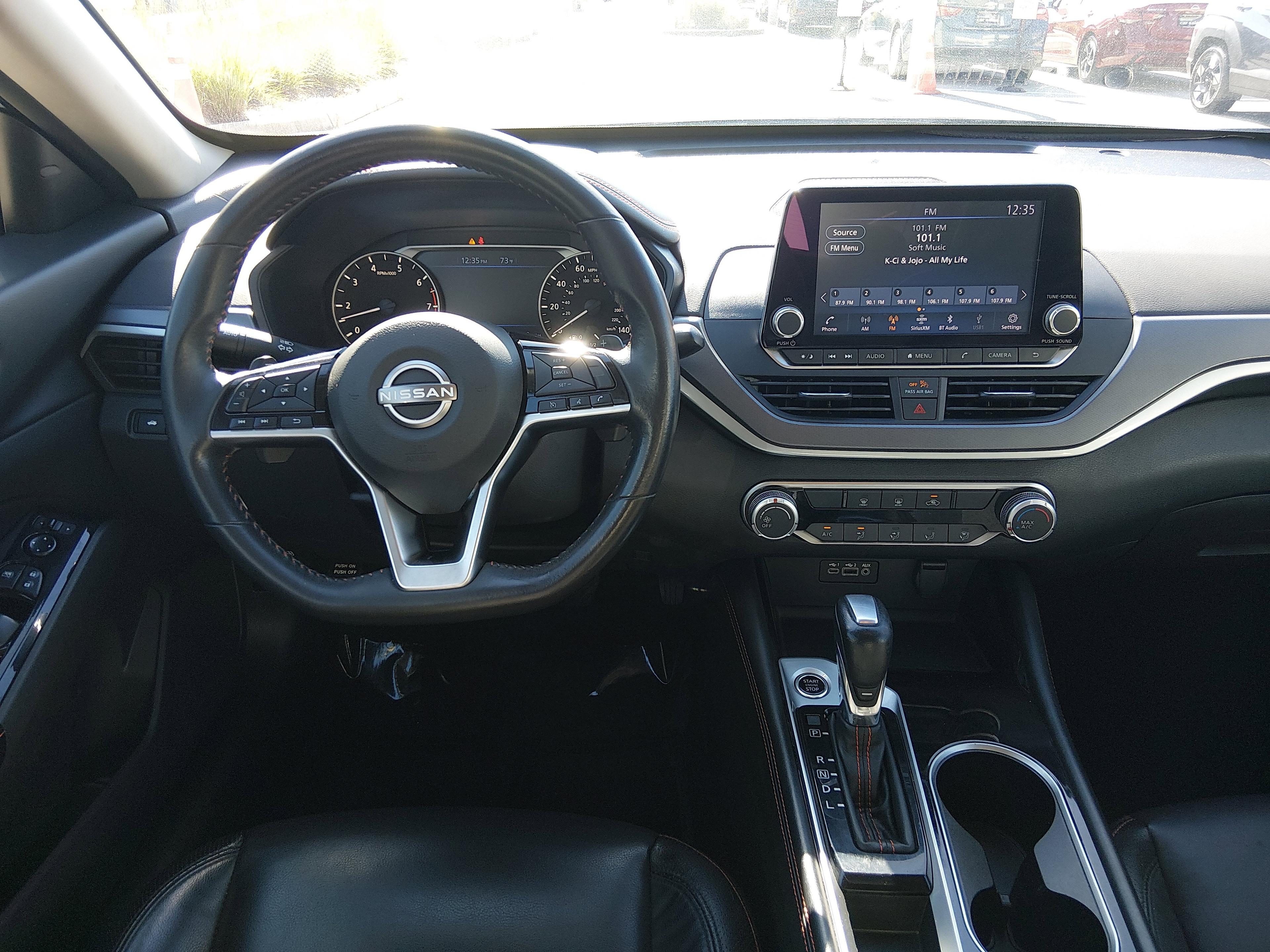 Nissan Altima 2.5 Sr Sedan - Thumbnail 12