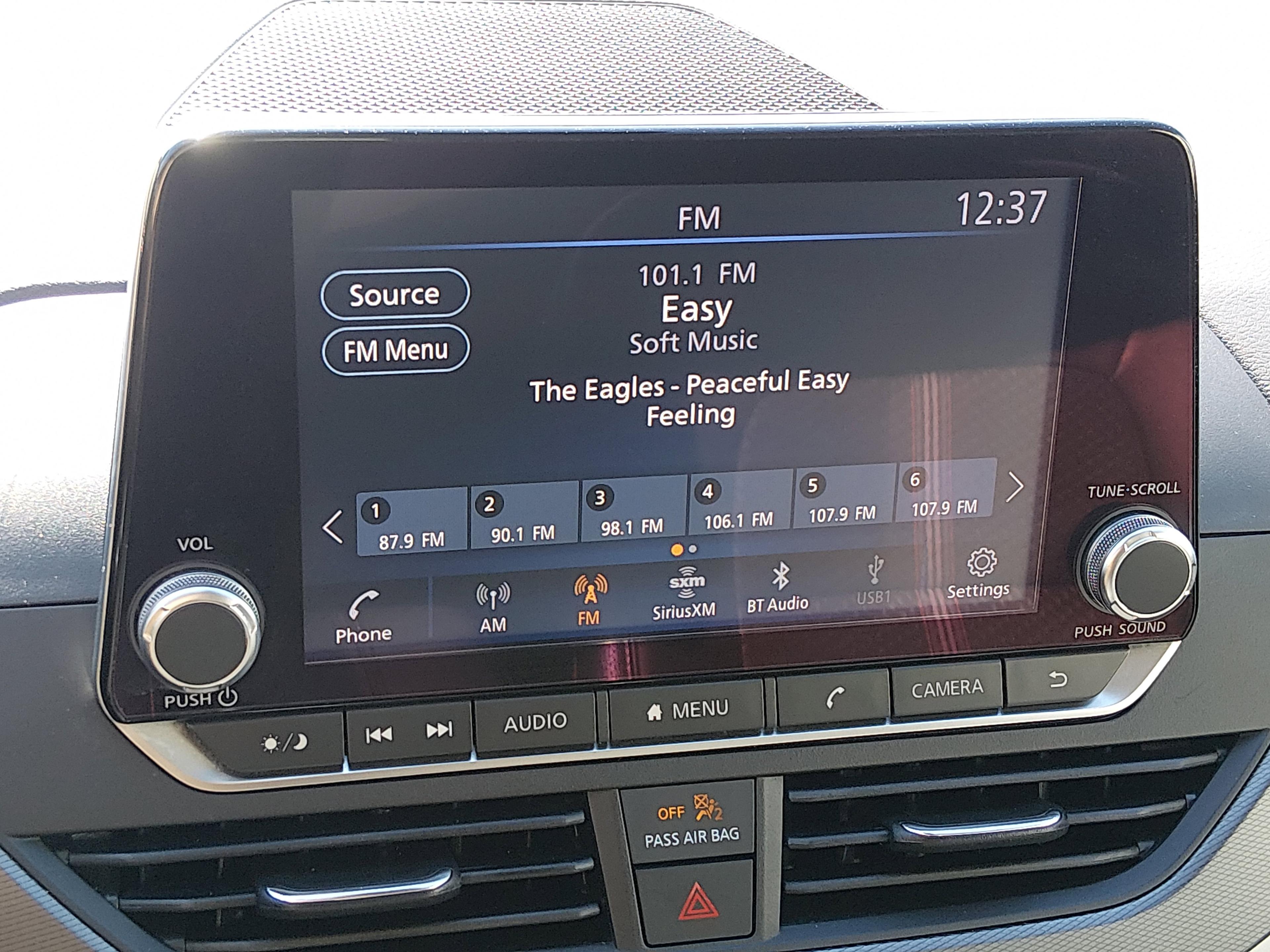 Nissan Altima 2.5 Sr Sedan - Thumbnail 17