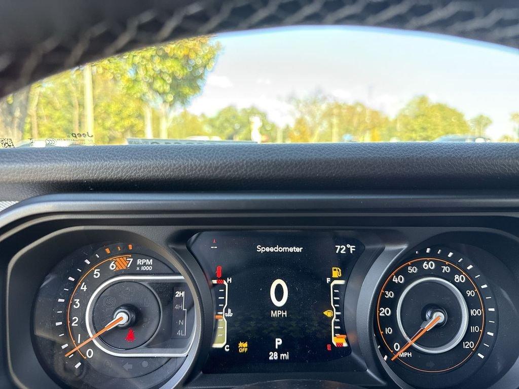 Jeep Wrangler 4-Door Sport S - Thumbnail 19