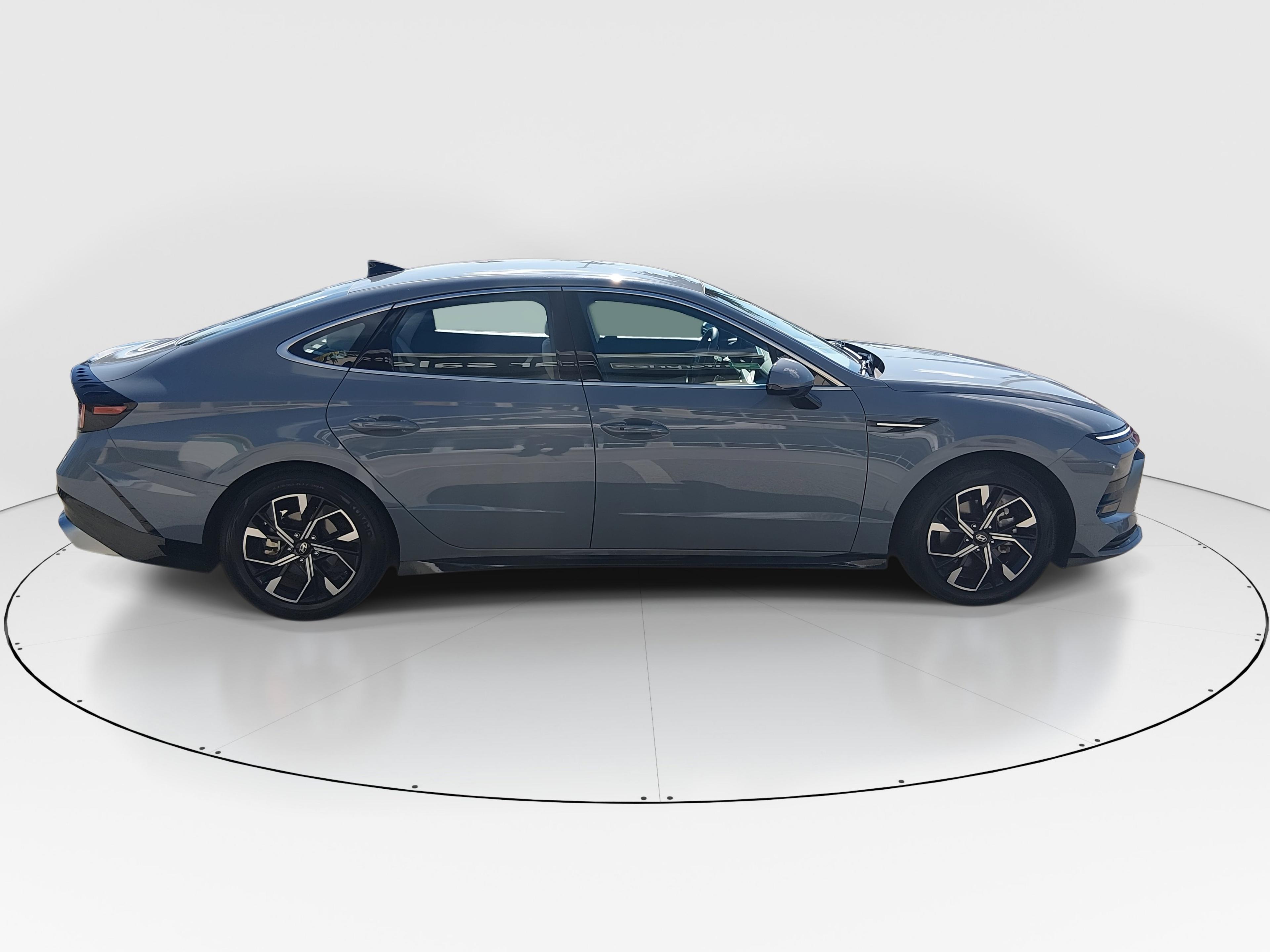 Hyundai Sonata Sel Fwd - Thumbnail 8