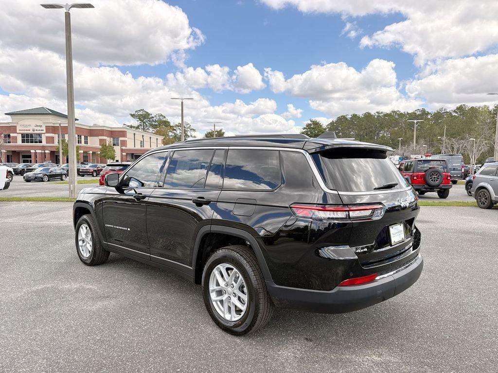 Jeep Grand Cherokee L Laredo X 4X4 - Thumbnail 6