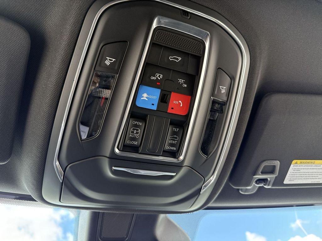 Jeep Grand Cherokee L Laredo X 4X4 - Thumbnail 16