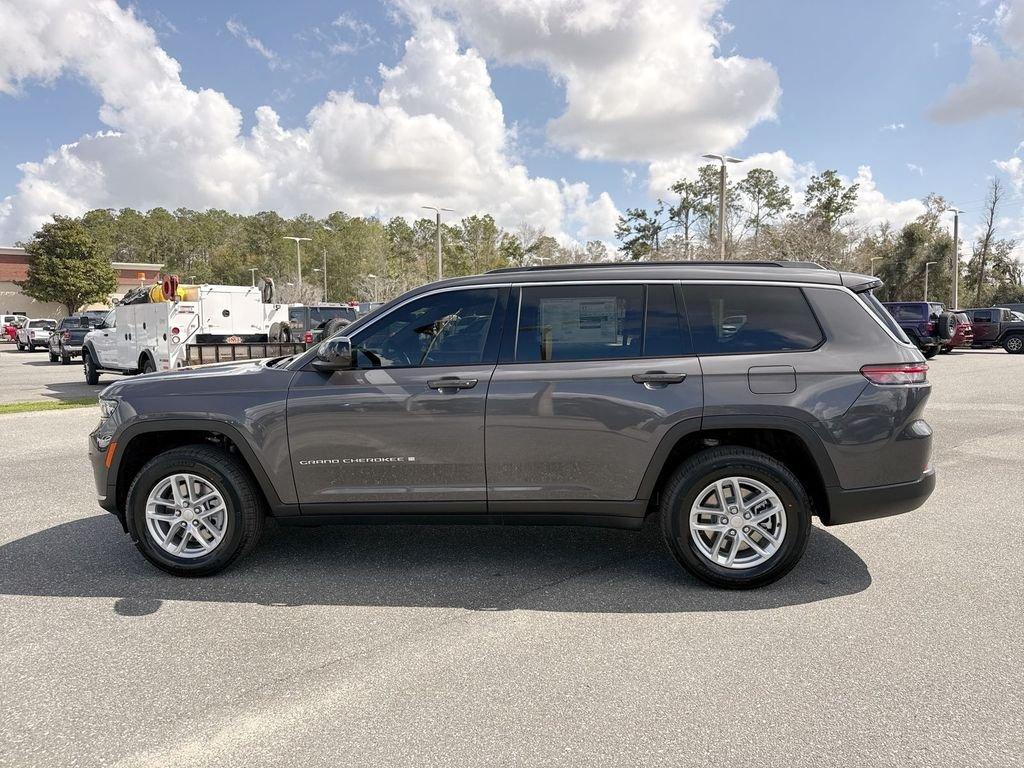 Jeep Grand Cherokee L Laredo X 4X4 - Thumbnail 6