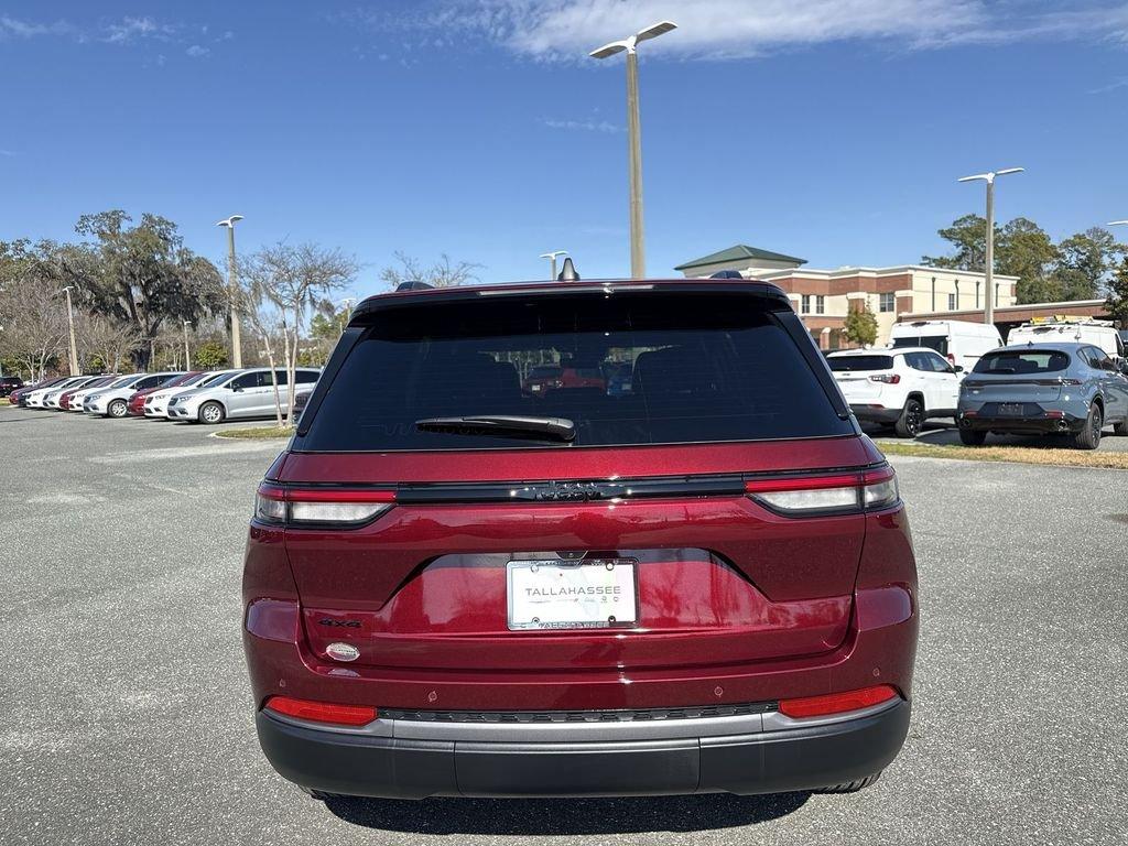 Jeep Grand Cherokee Laredo Altitude 4X4 - Thumbnail 4