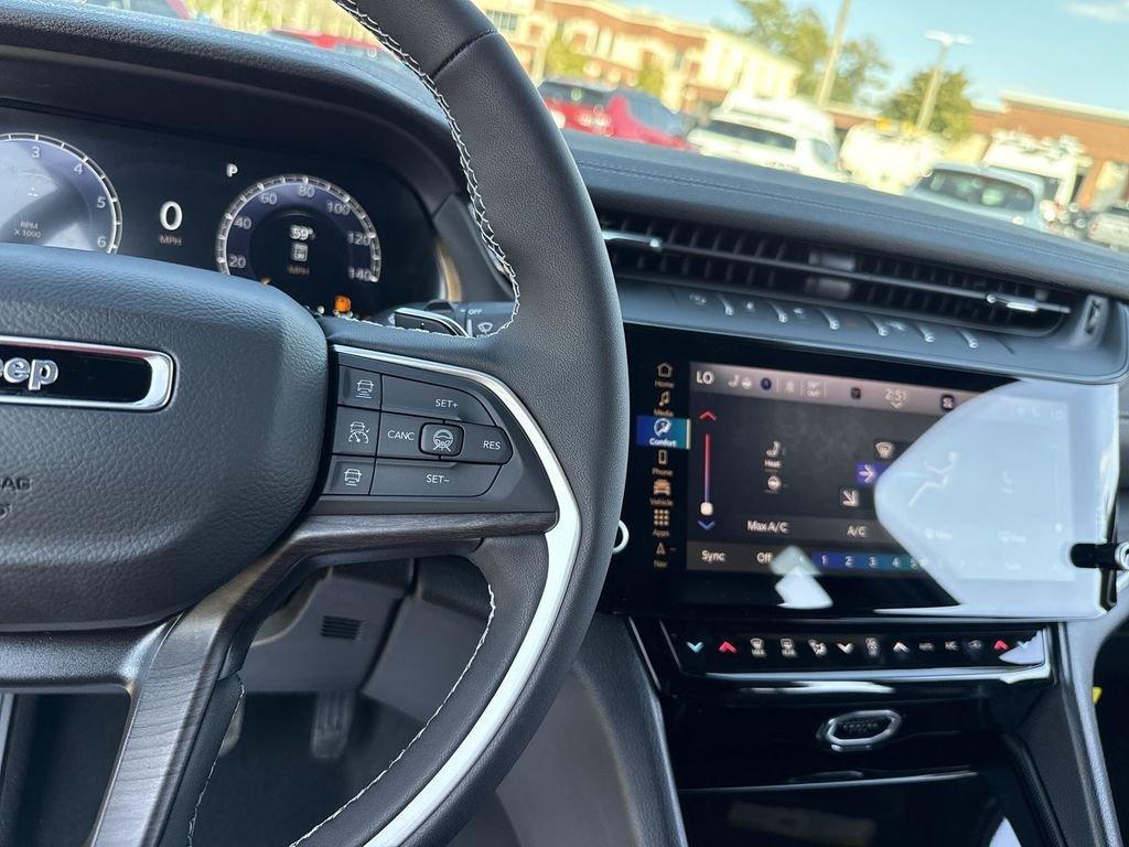 Jeep Grand Cherokee Laredo Altitude 4X4 - Thumbnail 15