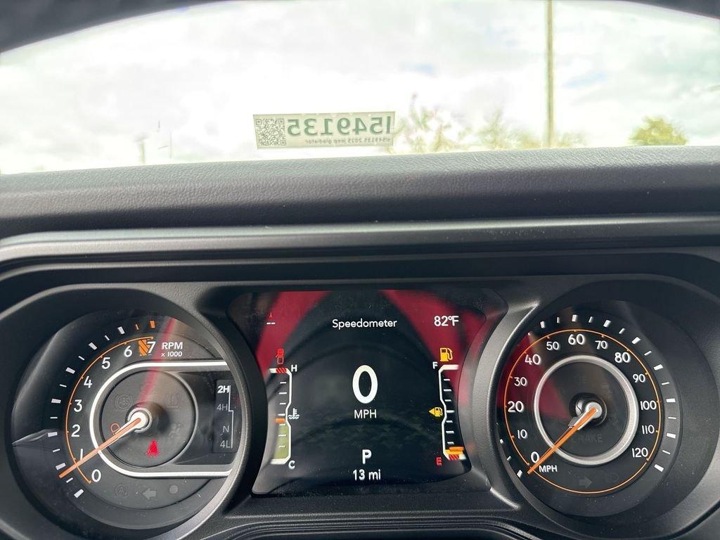 Jeep Gladiator Mojave 4X4 - Thumbnail 19