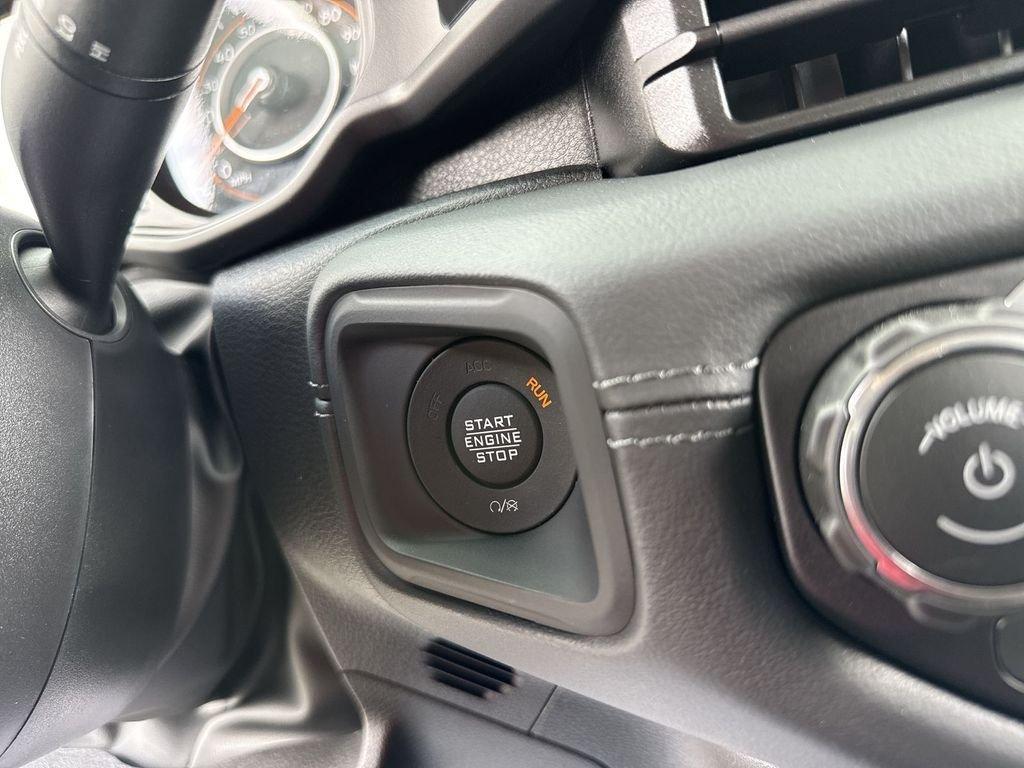 Jeep Gladiator Mojave 4X4 - Thumbnail 20