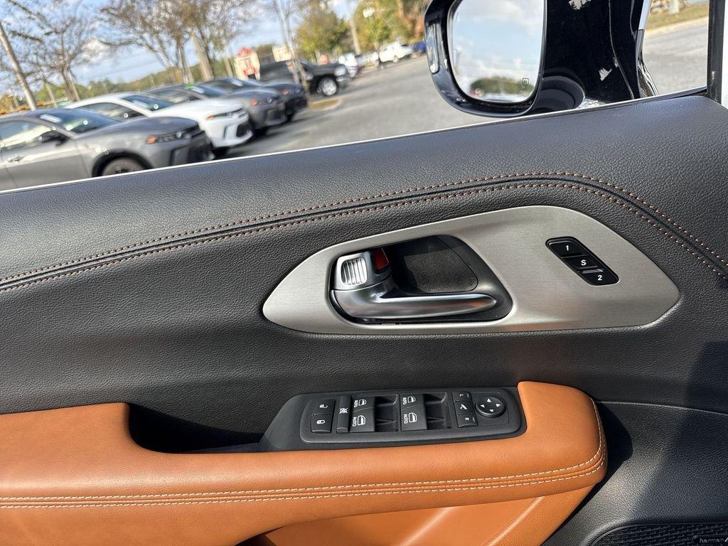 Chrysler Pacifica Pinnacle - Thumbnail 14