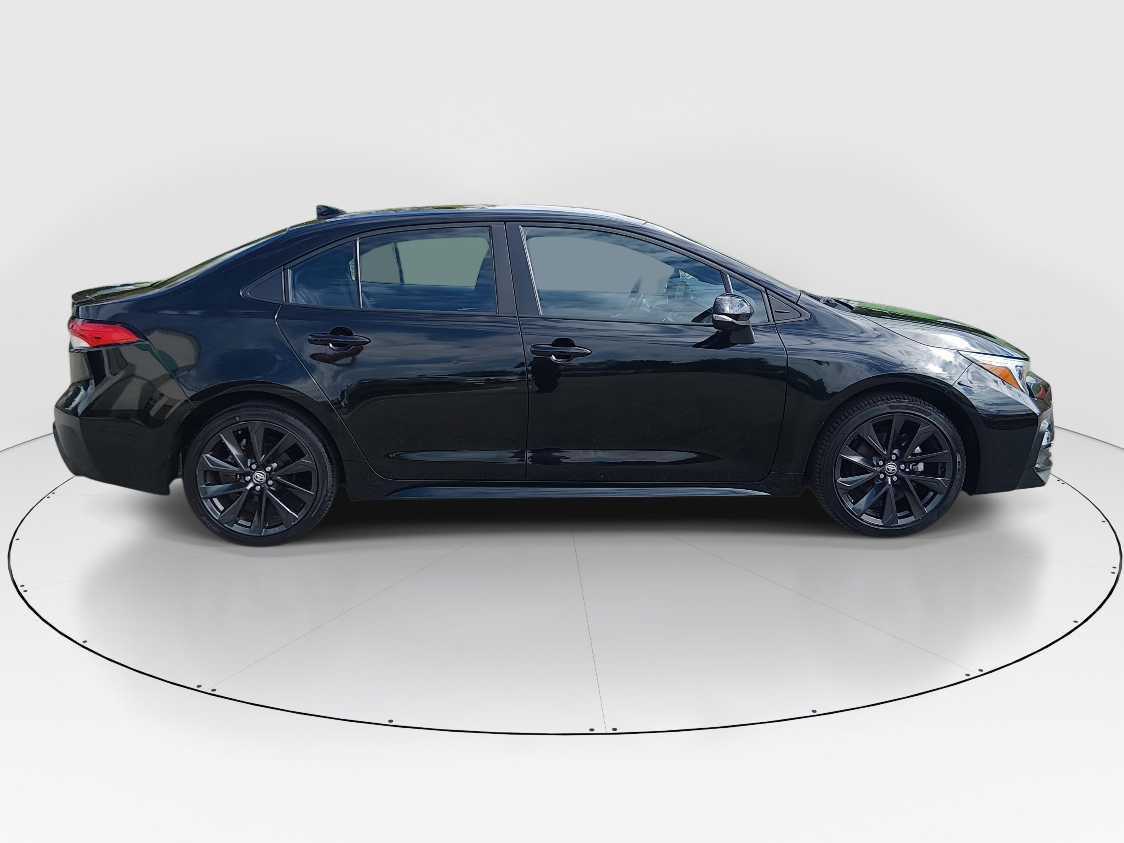 Toyota Corolla Se Cvt - Thumbnail 8